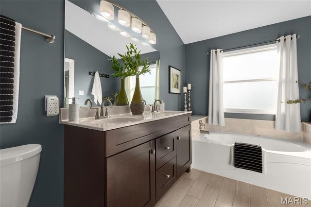 1744 Highgrove Drive, O'fallon, MO 63366