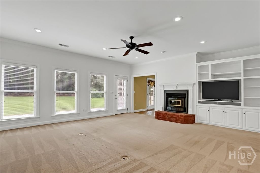 Image 10 of property listing at 1008 Cobb Road, Statesboro, GA 30461