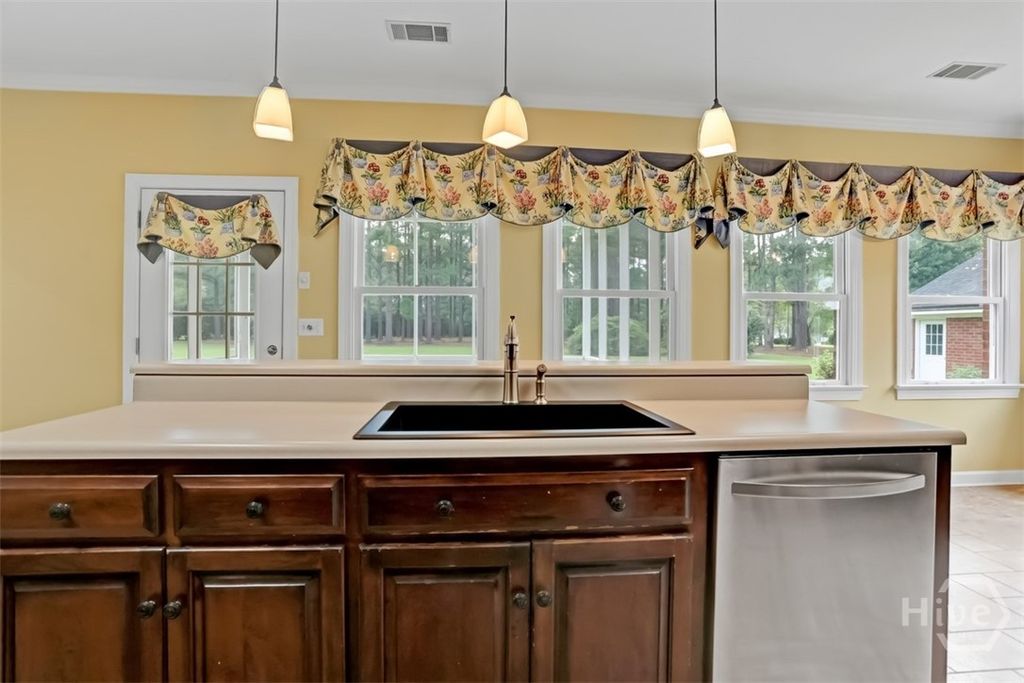 Image 19 of property listing at 1008 Cobb Road, Statesboro, GA 30461