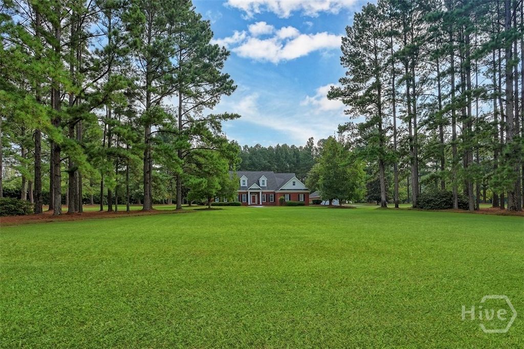 Image 2 of property listing at 1008 Cobb Road, Statesboro, GA 30461