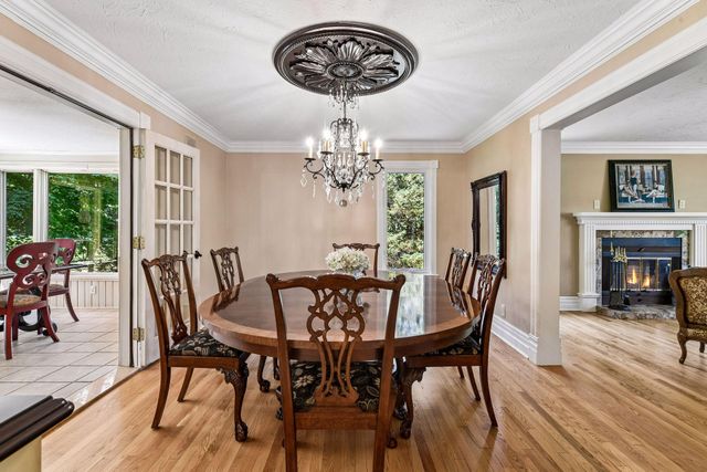 2890 Autumn Woods Drive, Chaska, MN 55318