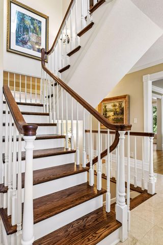 2890 Autumn Woods Drive, Chaska, MN 55318