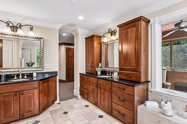 2890 Autumn Woods Drive, Chaska, MN 55318