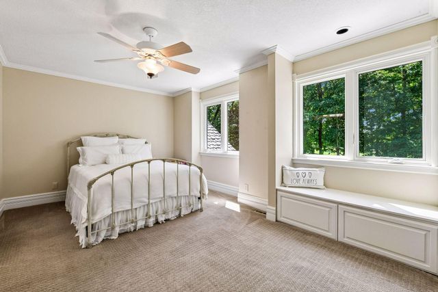 2890 Autumn Woods Drive, Chaska, MN 55318