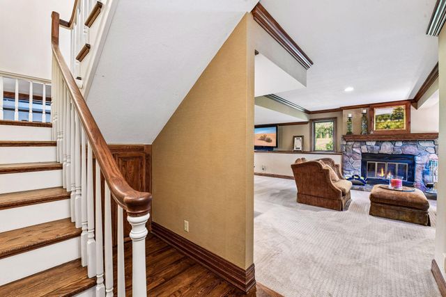2890 Autumn Woods Drive, Chaska, MN 55318