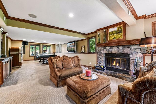 2890 Autumn Woods Drive, Chaska, MN 55318