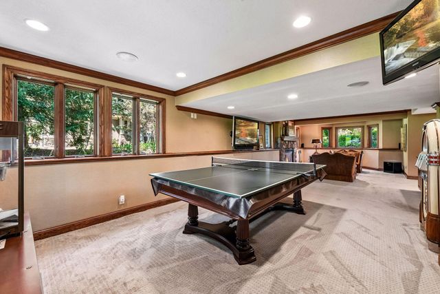 2890 Autumn Woods Drive, Chaska, MN 55318