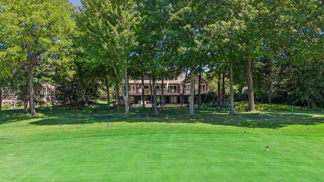 2890 Autumn Woods Drive, Chaska, MN 55318
