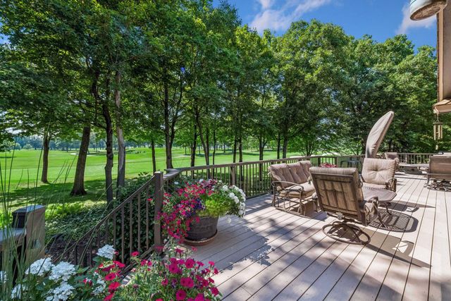 2890 Autumn Woods Drive, Chaska, MN 55318