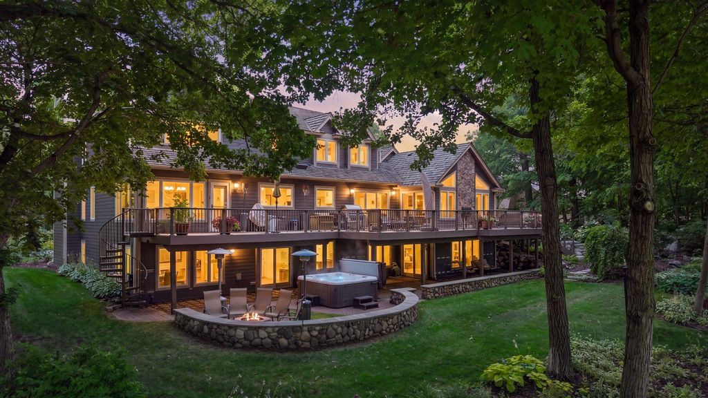 2890 Autumn Woods Drive, Chaska, MN 55318 — exterior