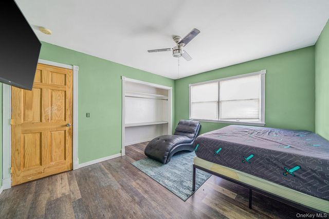 53 Spruce Street, Central Islip, NY 11722