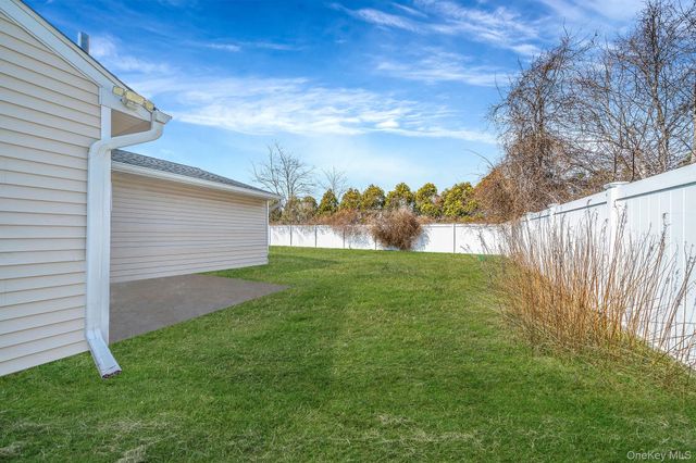 53 Spruce Street, Central Islip, NY 11722