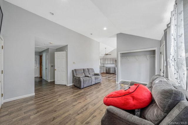 53 Spruce Street, Central Islip, NY 11722