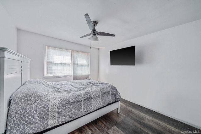 53 Spruce Street, Central Islip, NY 11722