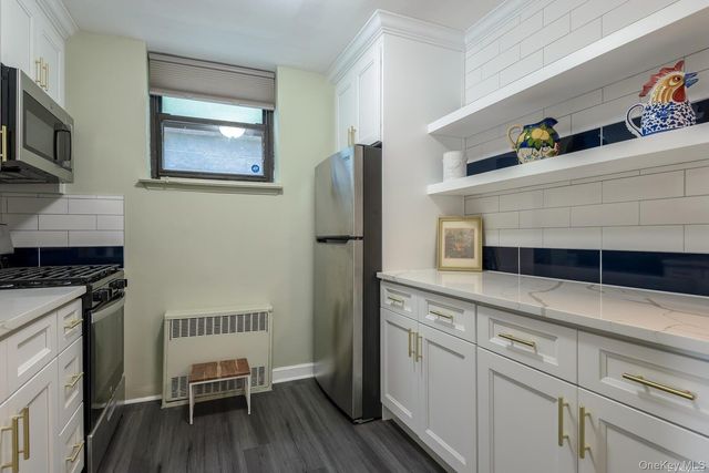 331 Main Street B, Roslyn, NY 11576