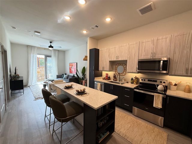 11604 Stonehollow Dr 169, Austin, TX 78758