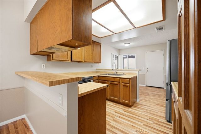 1246 Versailles Circle, Riverside, CA 92506