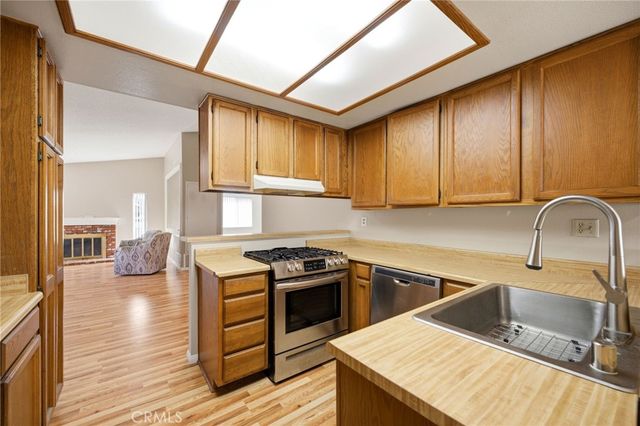 1246 Versailles Circle, Riverside, CA 92506