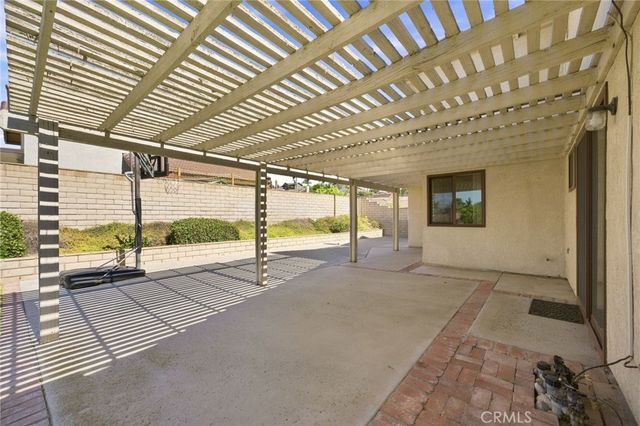 1246 Versailles Circle, Riverside, CA 92506