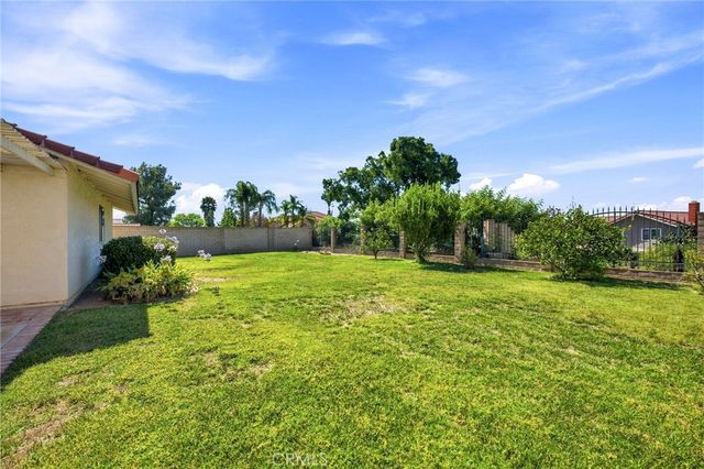 1246 Versailles Circle, Riverside, CA 92506