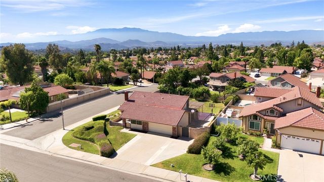1246 Versailles Circle, Riverside, CA 92506
