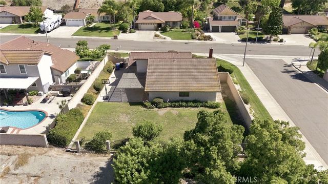 1246 Versailles Circle, Riverside, CA 92506