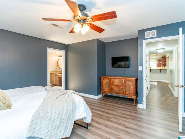 4032 MEADOWVIEW CIRCLE, Vestavia Hills, AL 35243