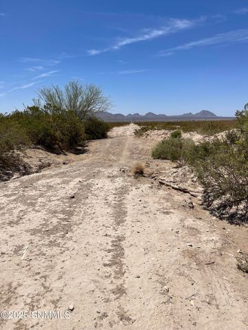 9245 Rabbit Run Road, Las Cruces, NM 88012