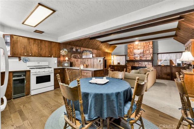 23023 Oak Lane, Crestline, CA 92325