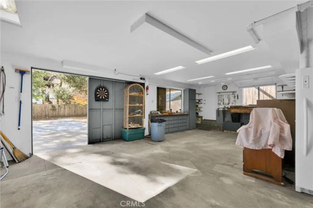 23023 Oak Lane, Crestline, CA 92325