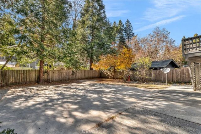 23023 Oak Lane, Crestline, CA 92325