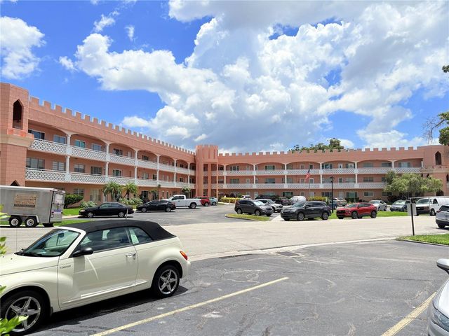 2457 ECUADORIAN WAY 17, Clearwater, FL 33763