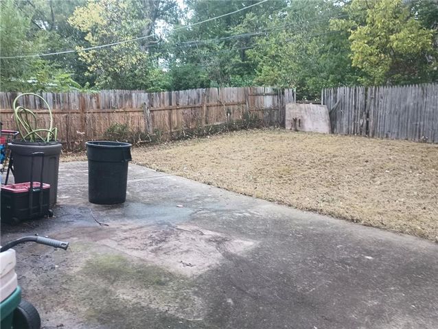 4676 E 37th Terrace, Kansas City, MO 64128