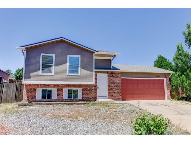 19743 E Oxford Dr, Aurora, CO 80013