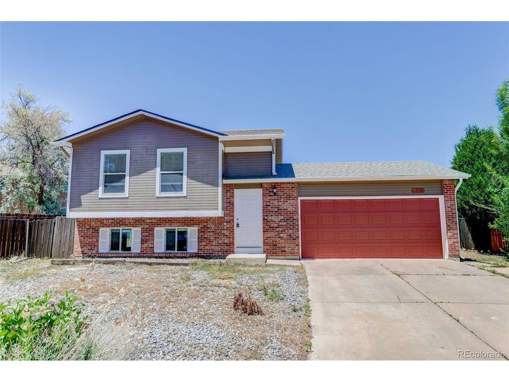 19743 E Oxford Dr, Aurora, CO 80013