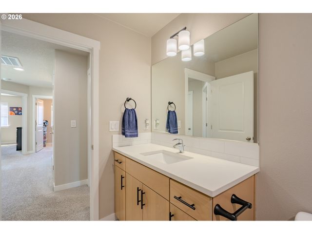 4931 Ne 23RD Ct, Vancouver, WA 98663