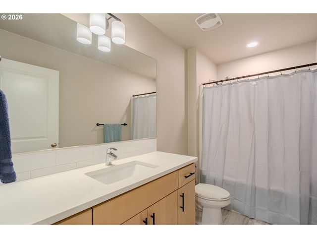 4931 Ne 23RD Ct, Vancouver, WA 98663