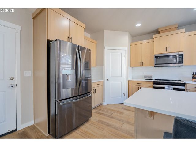 4931 Ne 23RD Ct, Vancouver, WA 98663