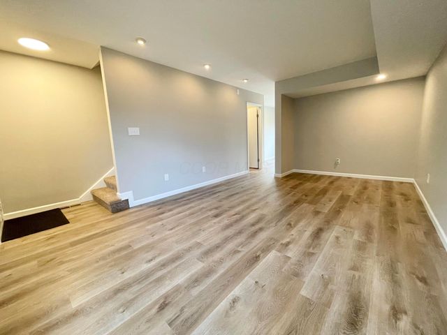 1046 Merrimar Circle N, I, Columbus, OH 43220