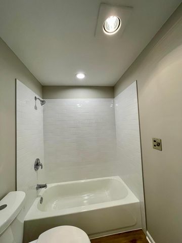 1046 Merrimar Circle N, I, Columbus, OH 43220