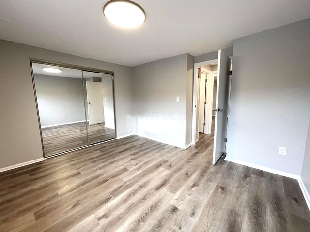 1046 Merrimar Circle N, I, Columbus, OH 43220