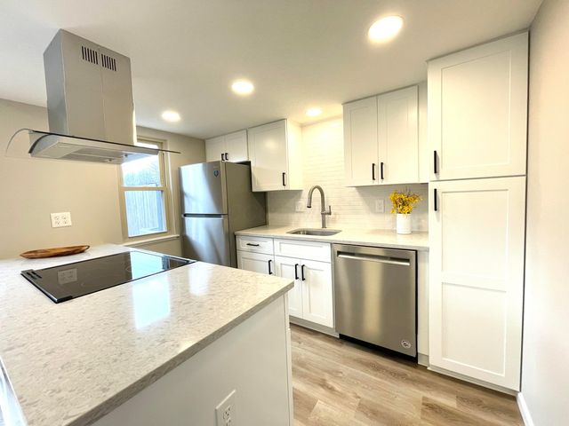 1046 Merrimar Circle N, I, Columbus, OH 43220