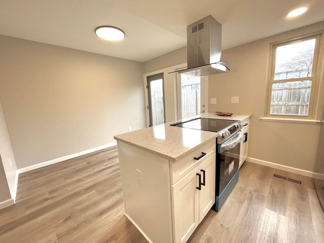 1046 Merrimar Circle N, I, Columbus, OH 43220