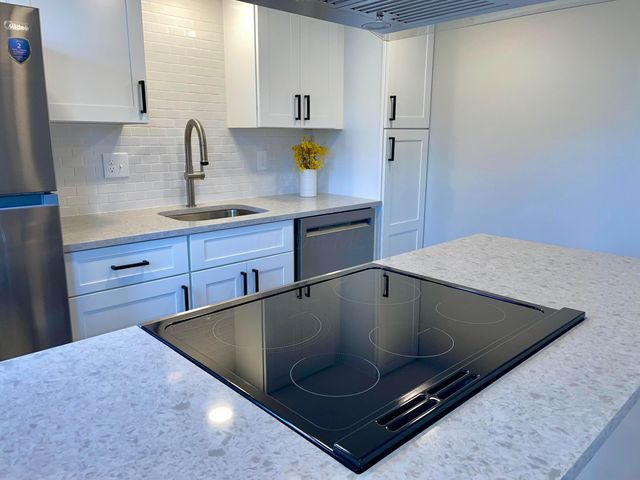 1046 Merrimar Circle N, I, Columbus, OH 43220