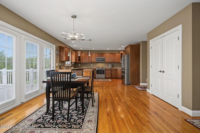 4009 Lake Ridge Way, Crestwood, KY 40014