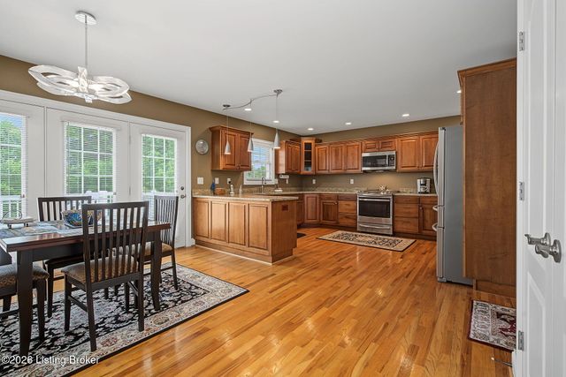 4009 Lake Ridge Way, Crestwood, KY 40014