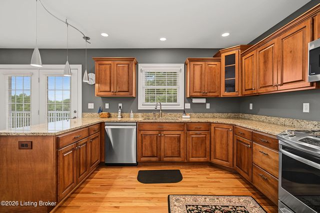 4009 Lake Ridge Way, Crestwood, KY 40014