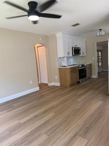 124 20TH AVENUE N, St Petersburg, FL 33704