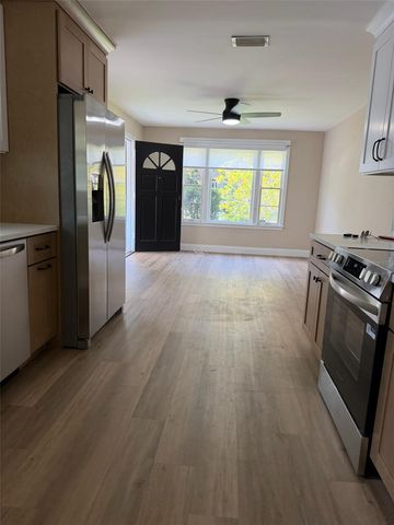 124 20TH AVENUE N, St Petersburg, FL 33704