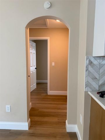 124 20TH AVENUE N, St Petersburg, FL 33704